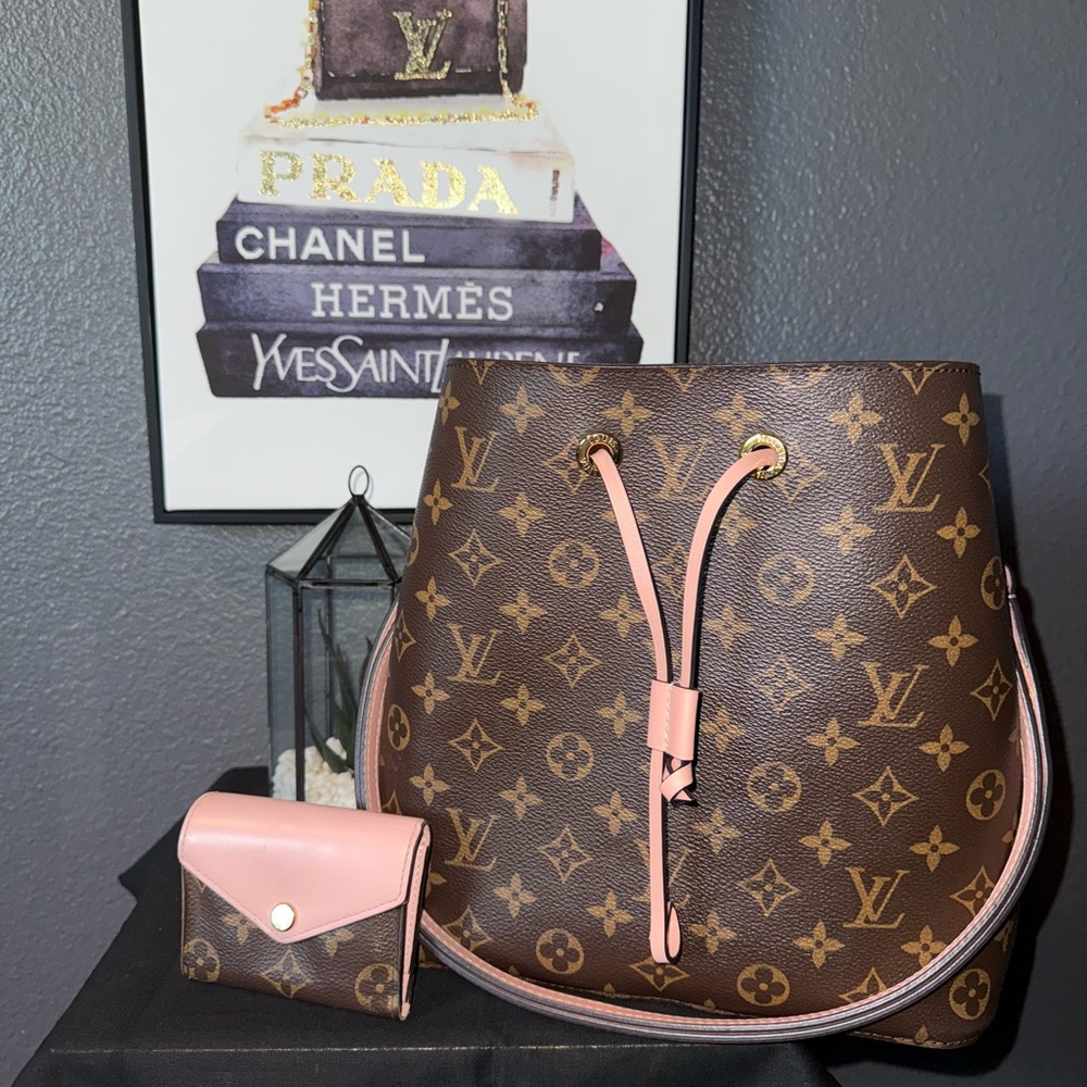 Louis Vuitton Monogram Neonoe MM